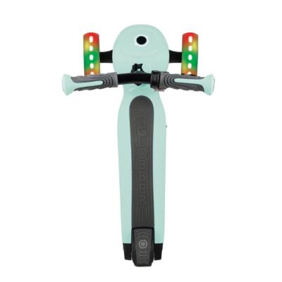 Globber One K E-Motion 4 Plus Işıklı Elektrikli Scooter Mint Yeşili - 5