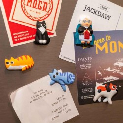 Kikkerland Cat Lady Magnet - 3