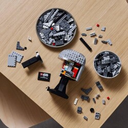 Lego Star Wars Mandalorian Helmet - 3