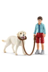 Schleich Labrador İle Yürüyüş - Schleich