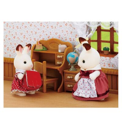 Sylvanian Families Rabbit Sister Desk - 2
